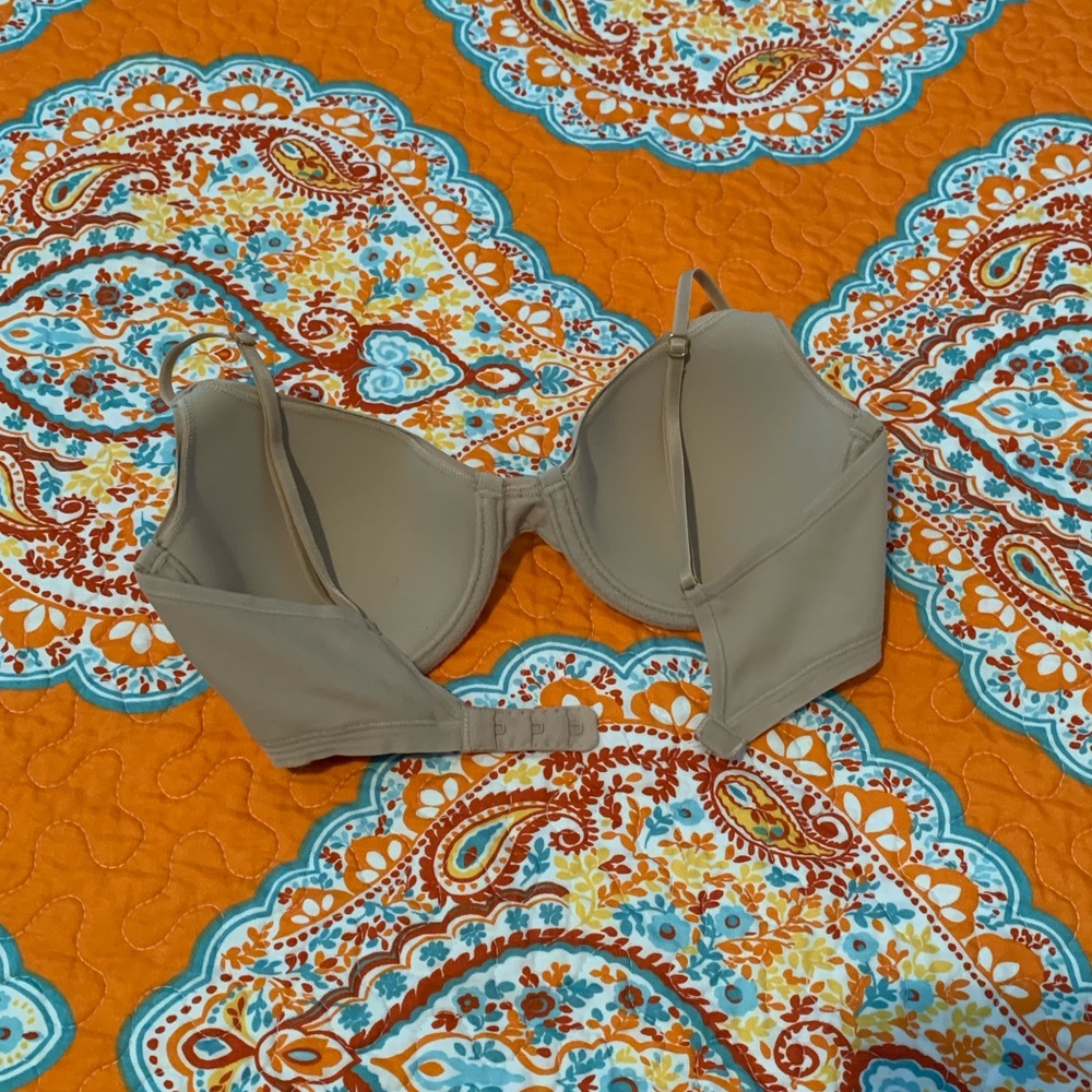 Natori women’s bra size 32B in nude. - Picture 5 of 7